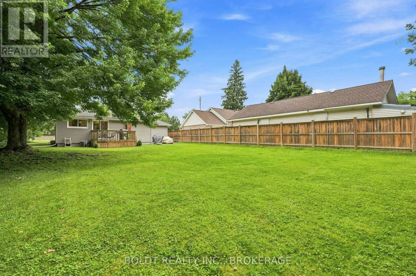 8166 Thorold Stone (Main Road, Niagara Falls, ON, L2H 1A6 - 16