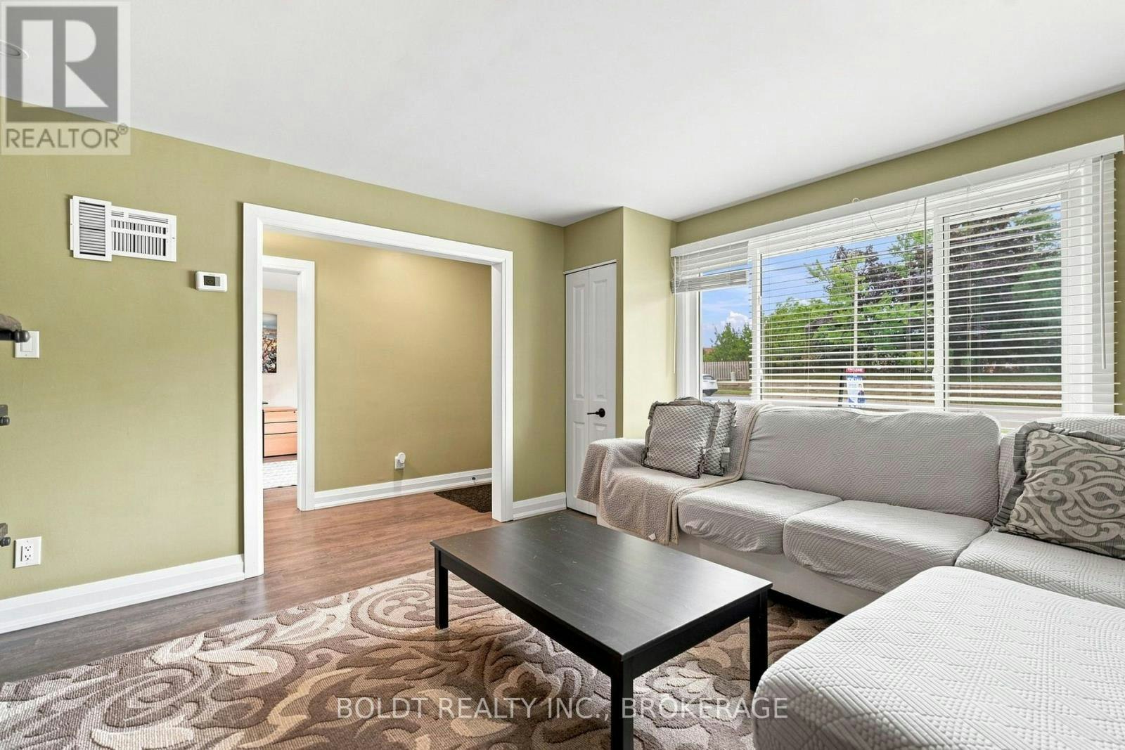 8166 Thorold Stone (Main Road, Niagara Falls, ON, L2H 1A6 - 5