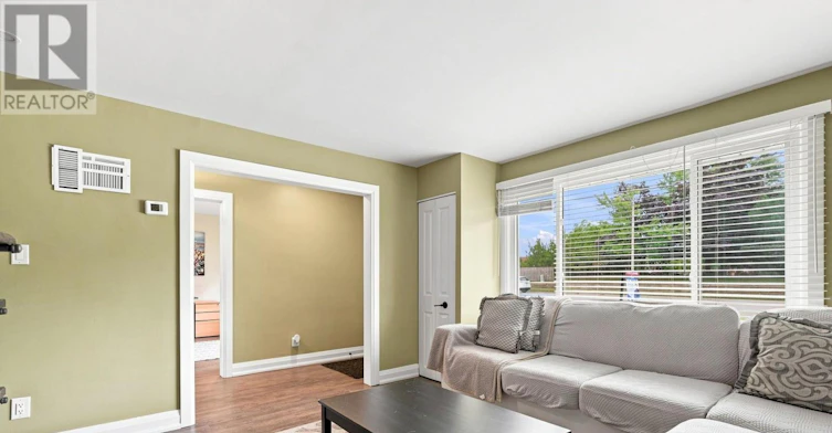 8166 Thorold Stone (Main Road, Niagara Falls, ON, L2H 1A6 - 5