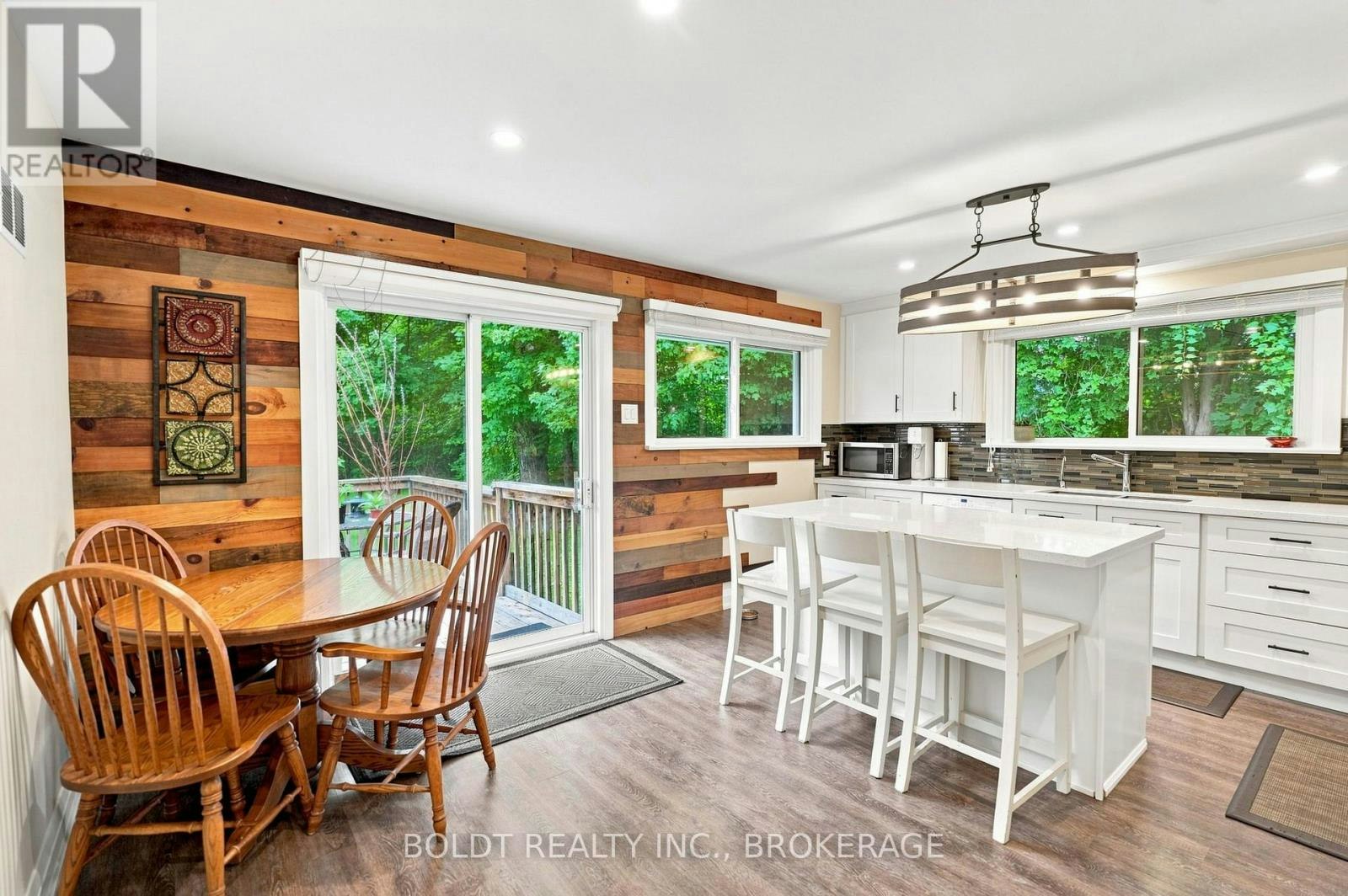8166 Thorold Stone (Main Road, Niagara Falls, ON, L2H 1A6 - 10