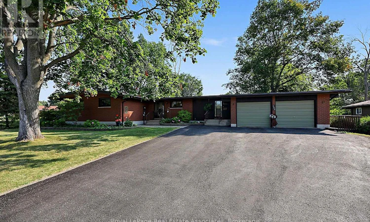 408 Mooney Crescent