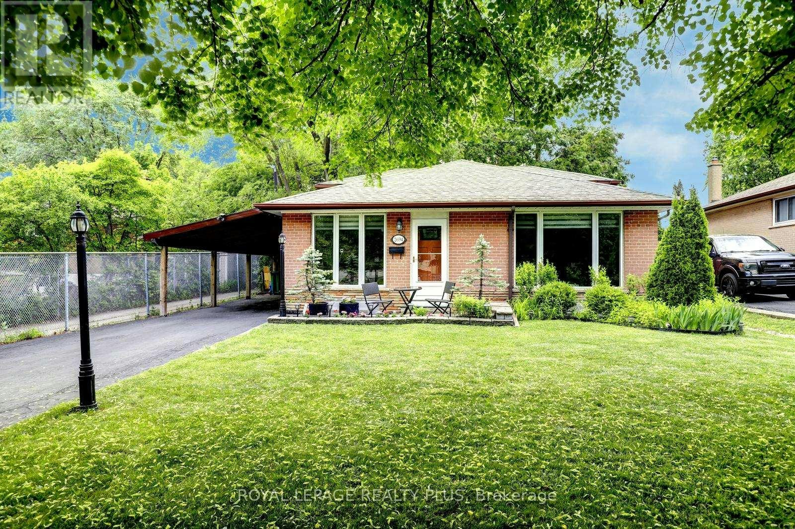 2694 Truscott Drive, Mississauga, ON, L5J 2B7