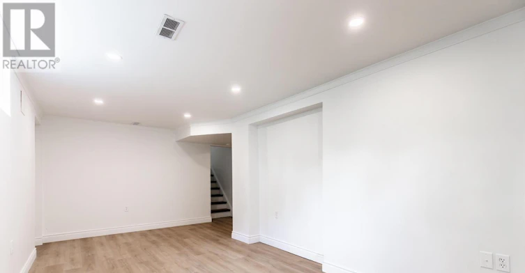 2-227 Lakeshore Road W, Oakville, ON, L6K 1E9 - 12