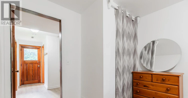 2-227 Lakeshore Road W, Oakville, ON, L6K 1E9 - 9