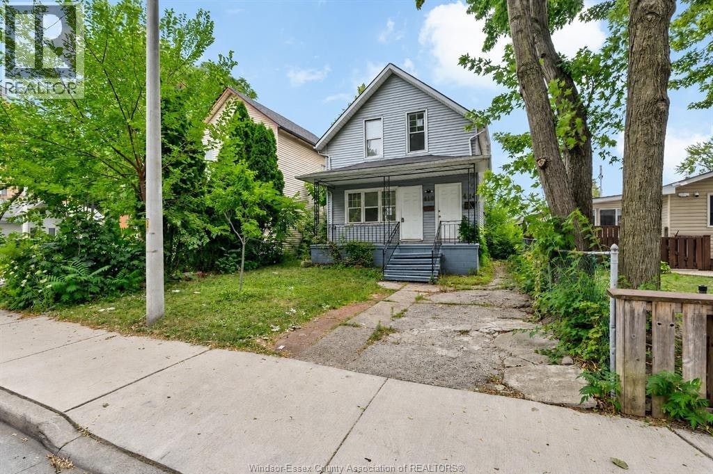 418 Caron Avenue, Windsor, ON, N9A 5B4