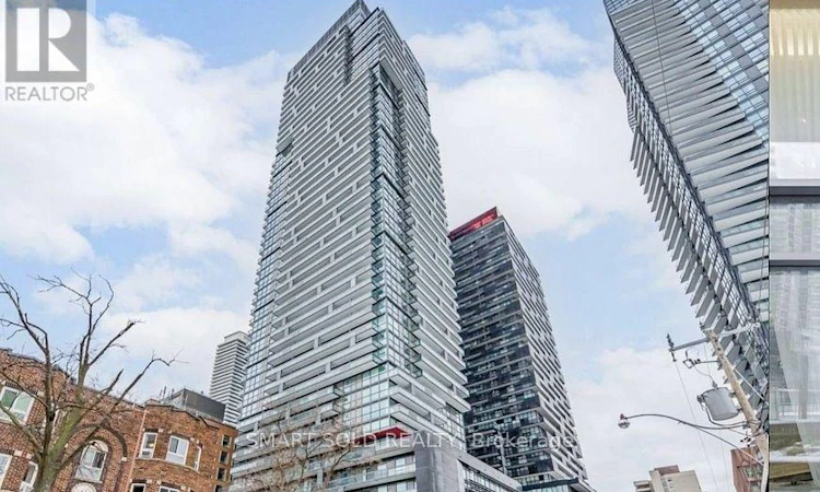 505-39 Roehampton Avenue