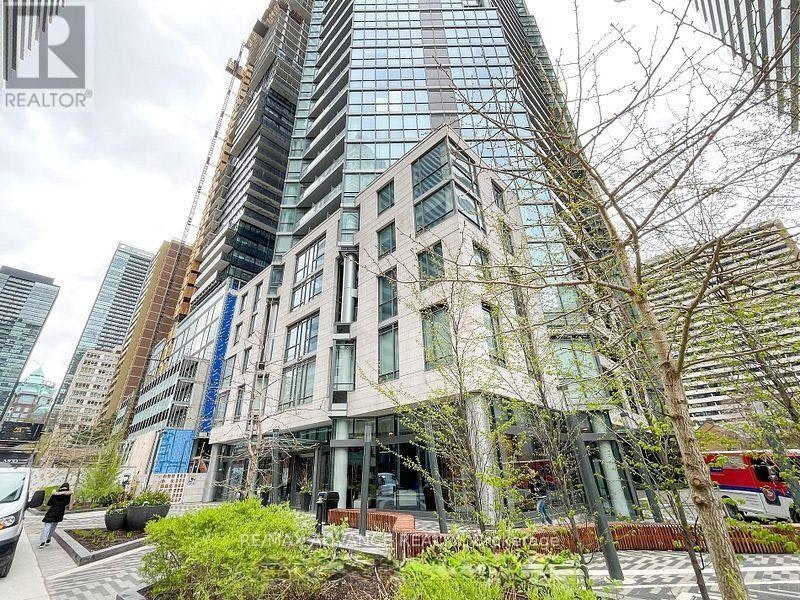 503-45 Charles Street E, Toronto, ON, M4Y 1S2 - 2