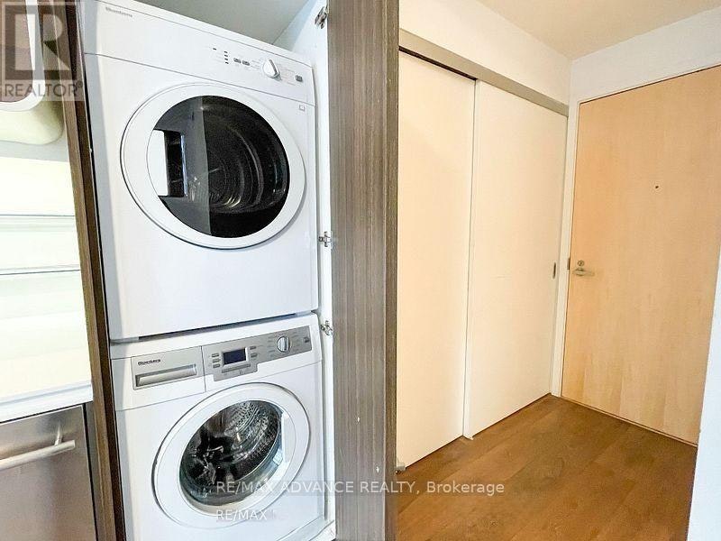 503-45 Charles Street E, Toronto, ON, M4Y 1S2 - 9
