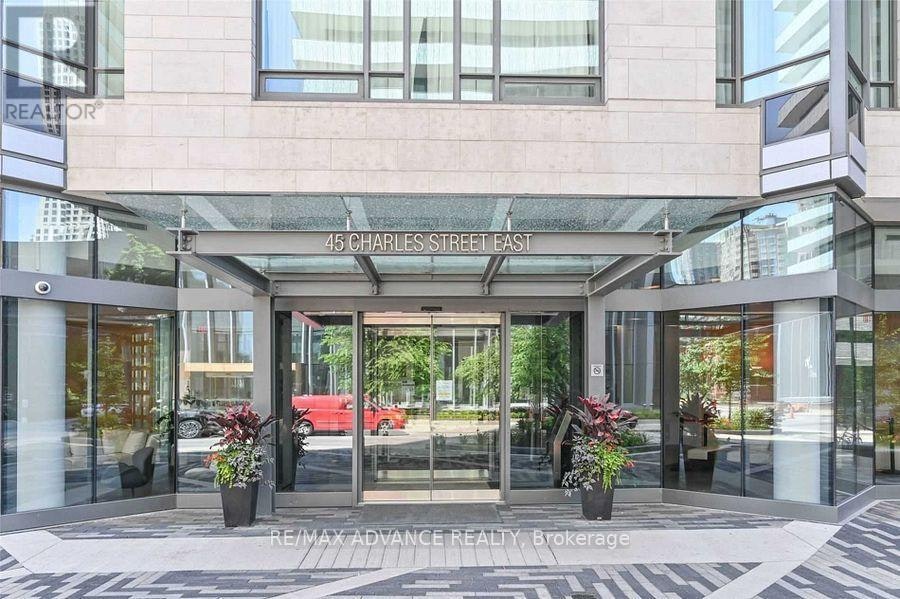 503-45 Charles Street E, Toronto, ON, M4Y 1S2