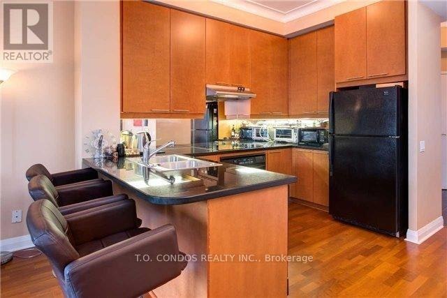 2001-1121 Bay Street, Toronto, ON, M5S 3L9 - 10