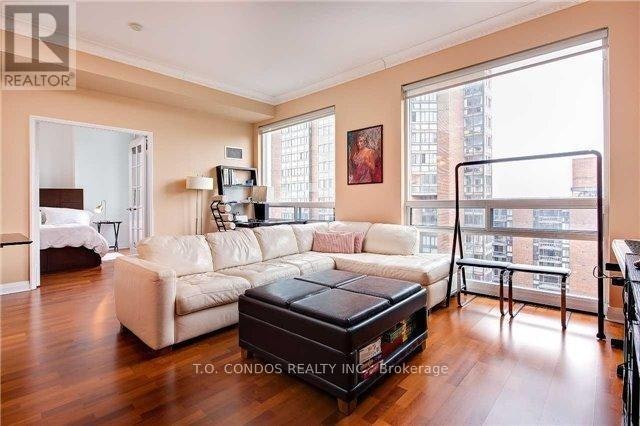 2001-1121 Bay Street, Toronto, ON, M5S 3L9 - 4