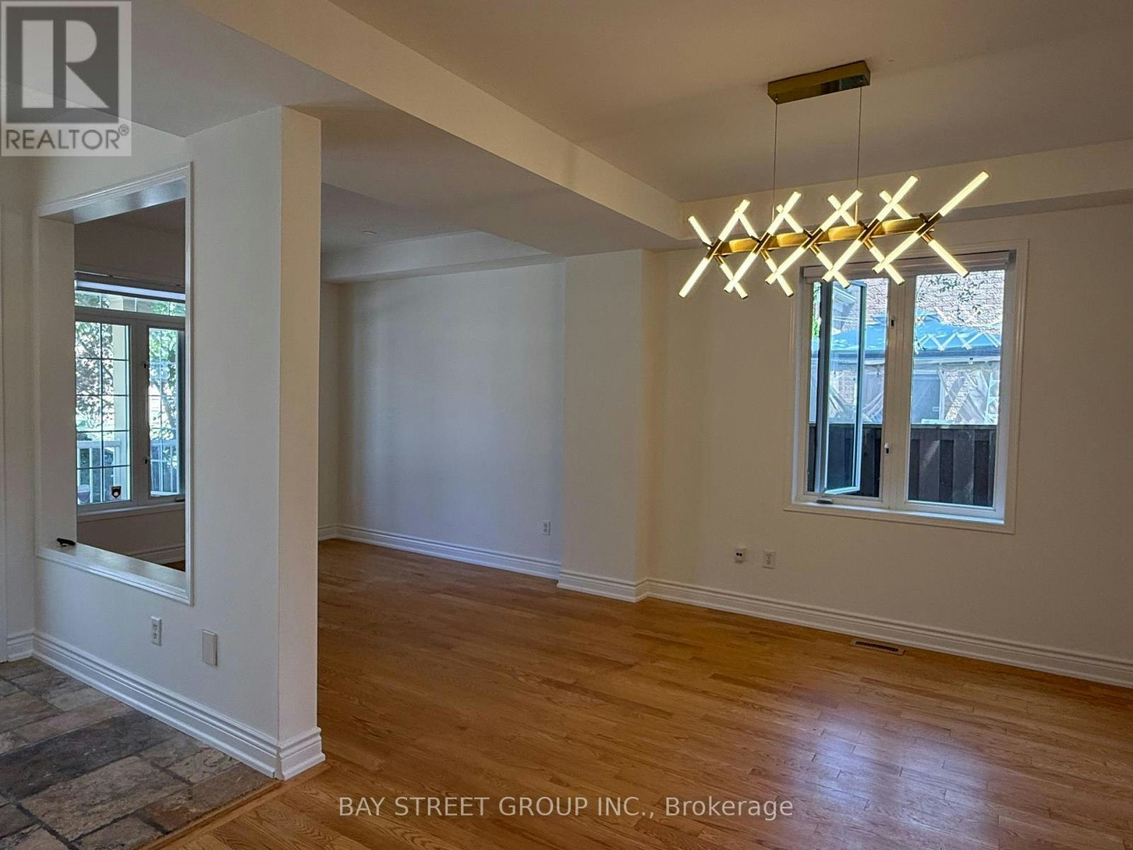39 Emery Hill Boulevard, Markham, ON, L6C 2W7 - 3