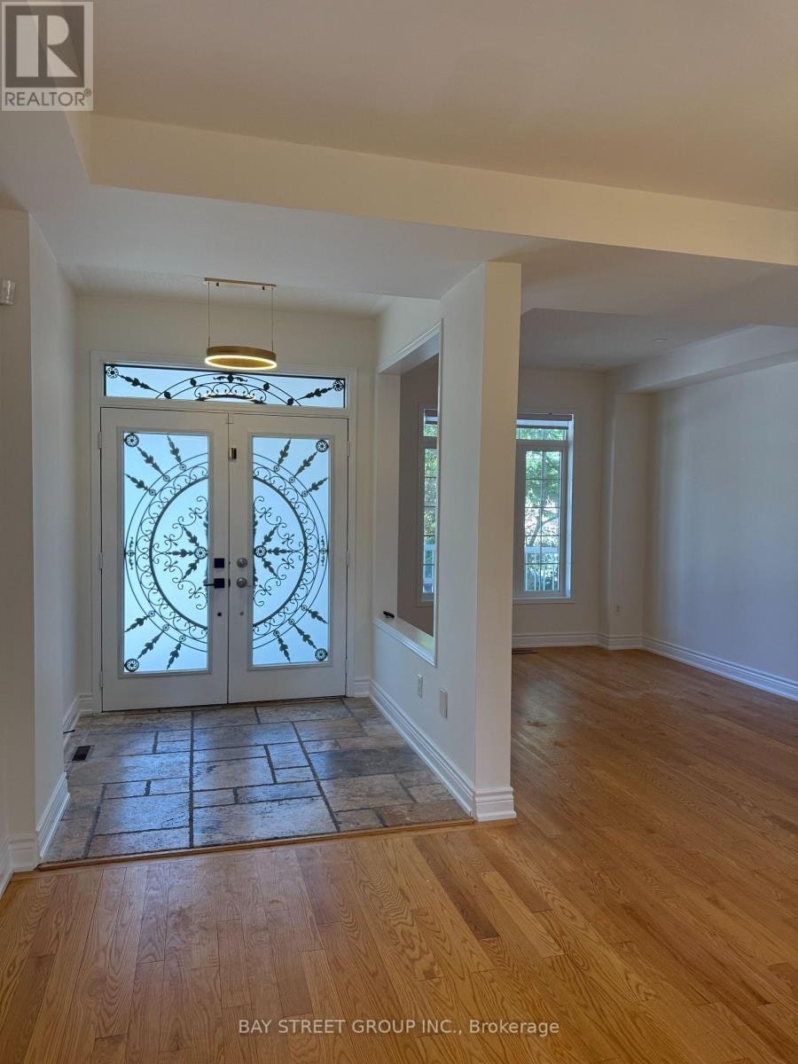 39 Emery Hill Boulevard, Markham, ON, L6C 2W7 - 2