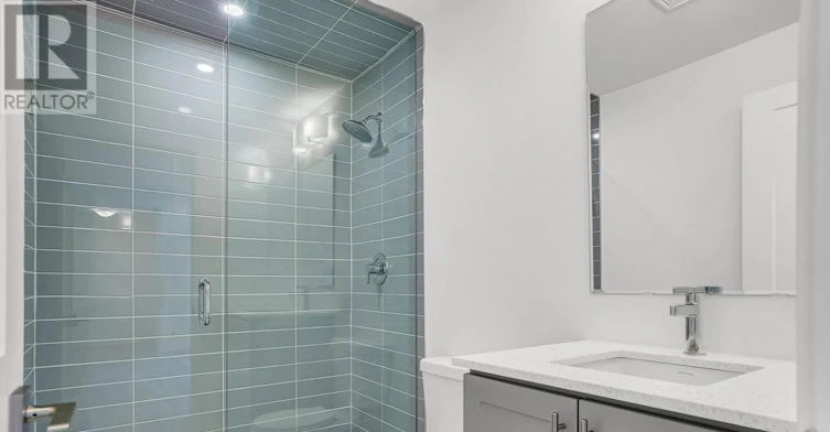15-20 Lytham Green Circle, Newmarket, ON, L3Y 0H4 - 21