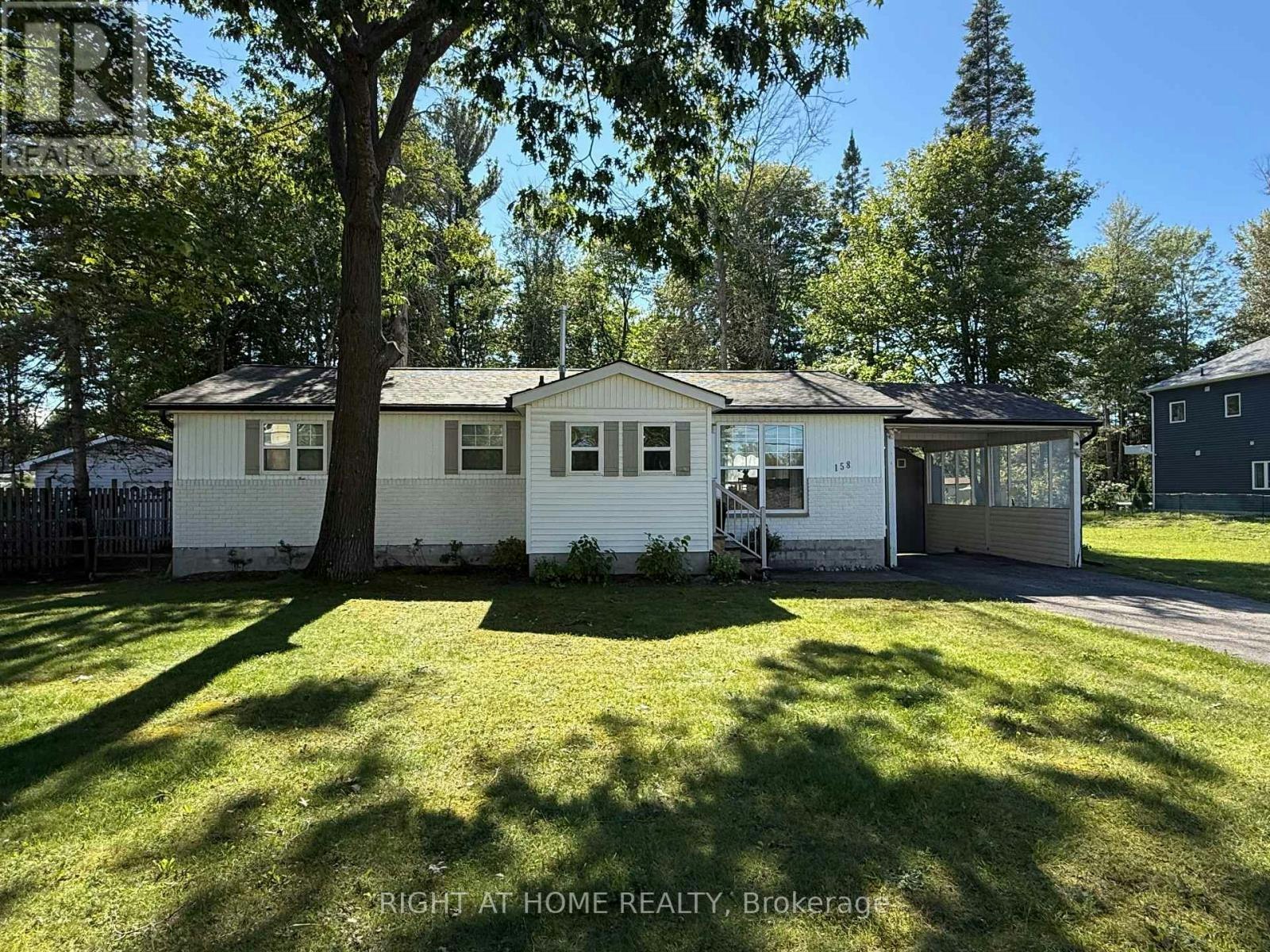 158 Zoo Park Road, Wasaga Beach, ON, L9Z 2P2
