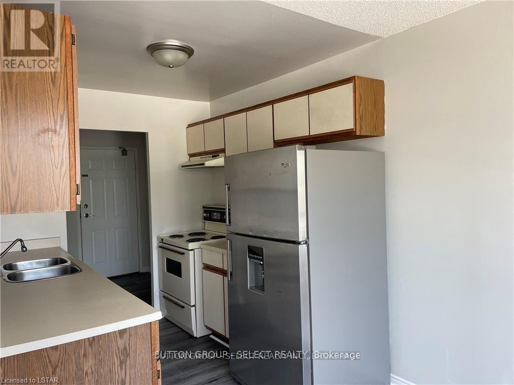 4-135 Baseline Road, London, ON, N6J 4W4 - 3