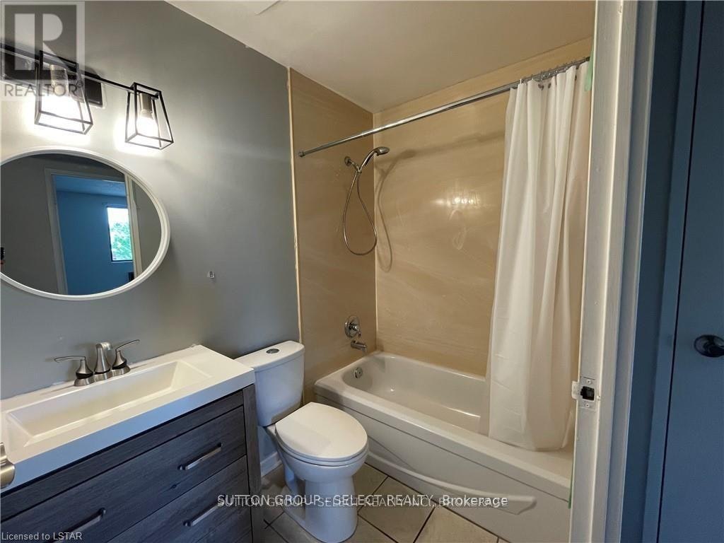 4-135 Baseline Road, London, ON, N6J 4W4 - 6
