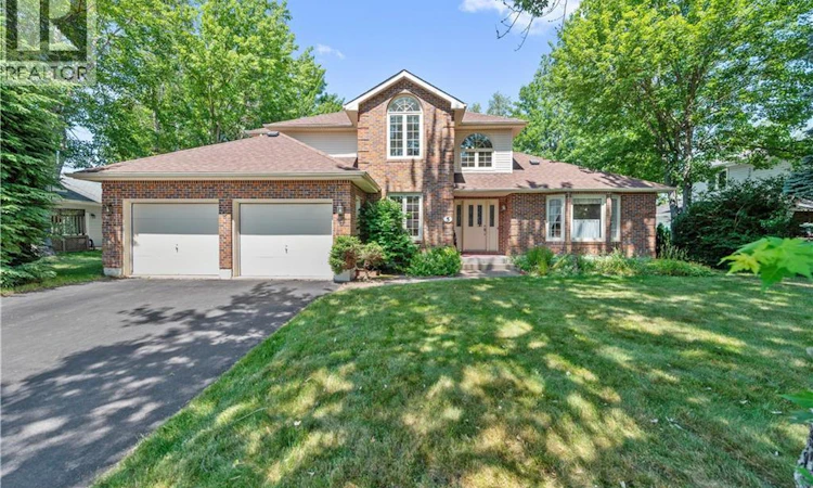 5 Roxborough Court