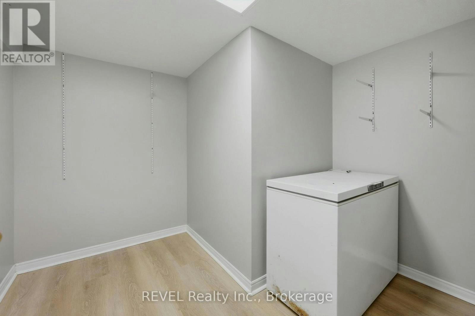 7962 Booth Street, Niagara Falls, ON, L2H 1E8 - 24