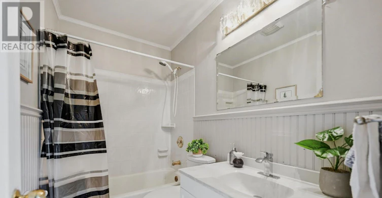 7962 Booth Street, Niagara Falls, ON, L2H 1E8 - 13