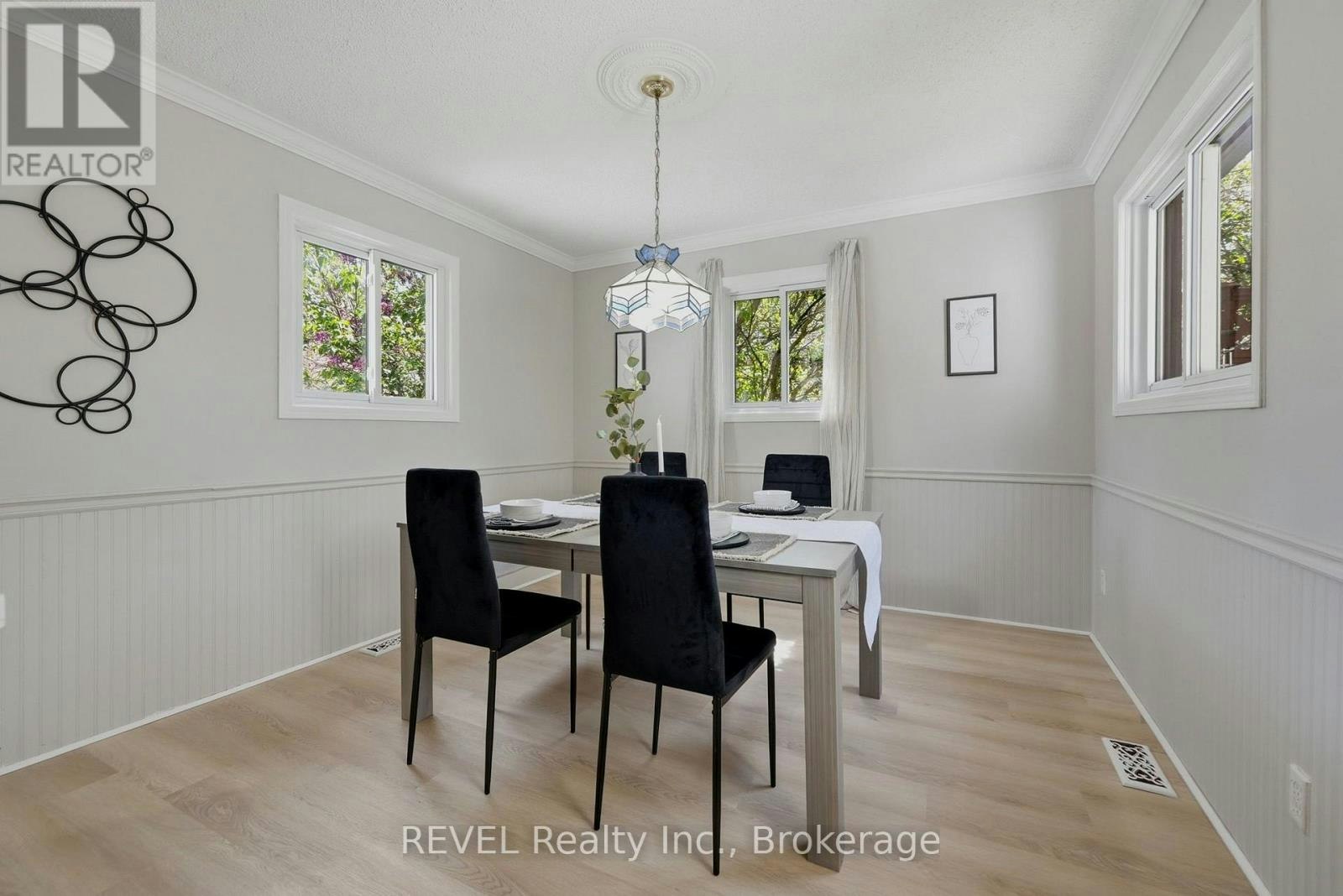 7962 Booth Street, Niagara Falls, ON, L2H 1E8 - 11