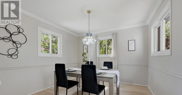 7962 Booth Street, Niagara Falls, ON, L2H 1E8 - 11