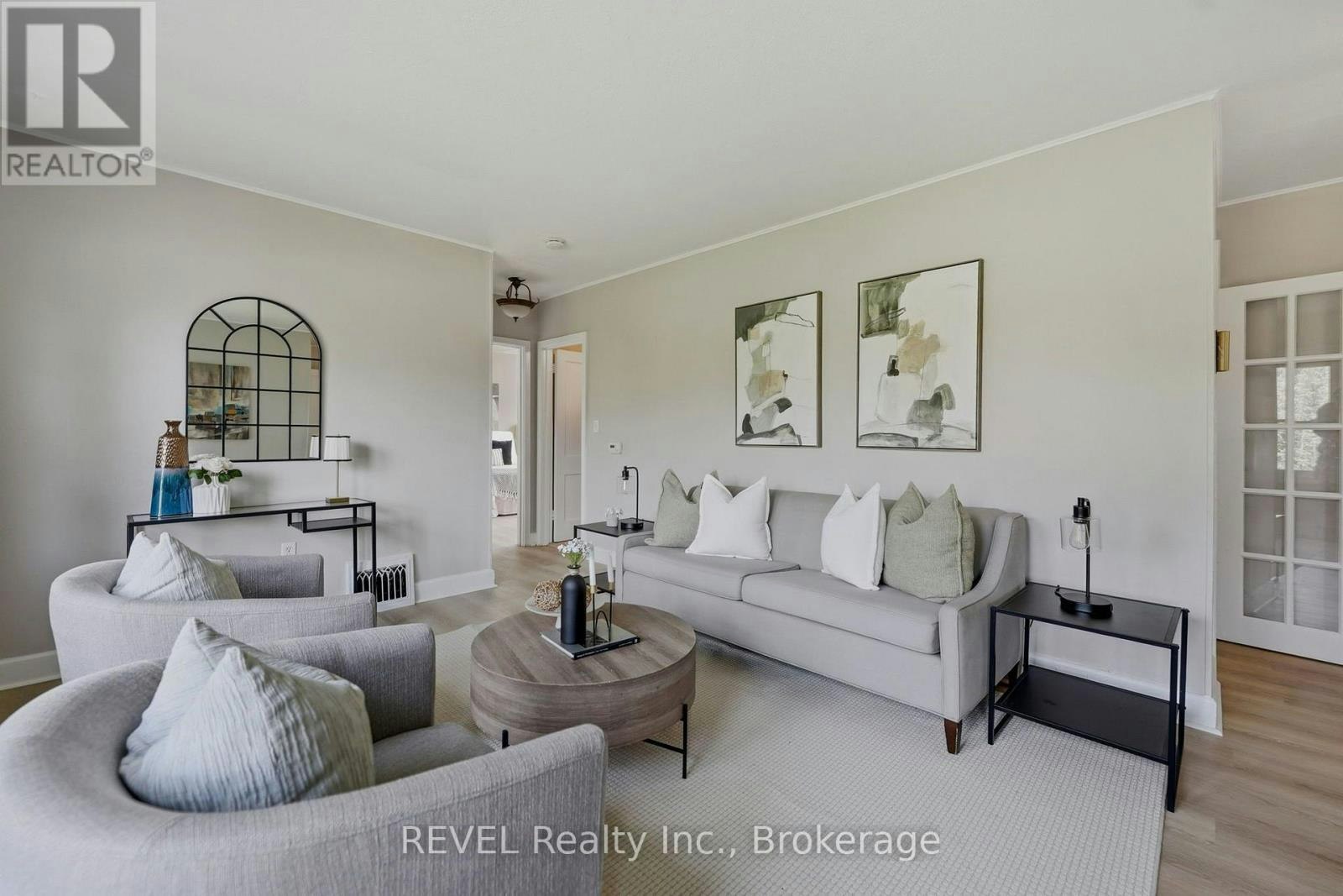 7962 Booth Street, Niagara Falls, ON, L2H 1E8 - 3