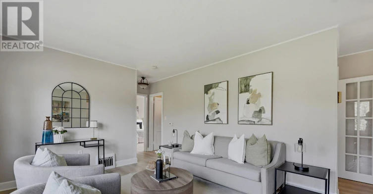 7962 Booth Street, Niagara Falls, ON, L2H 1E8 - 3