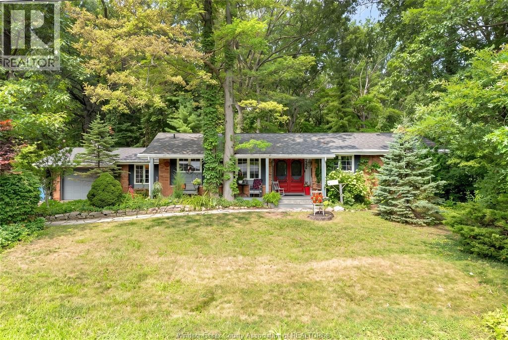 1335 Laurier Drive, Lasalle, ON, N9J 1N2