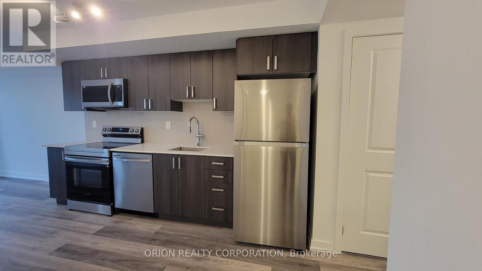 1512-1435 Celebration Drive, Pickering, ON, L1W 0C4 - 2