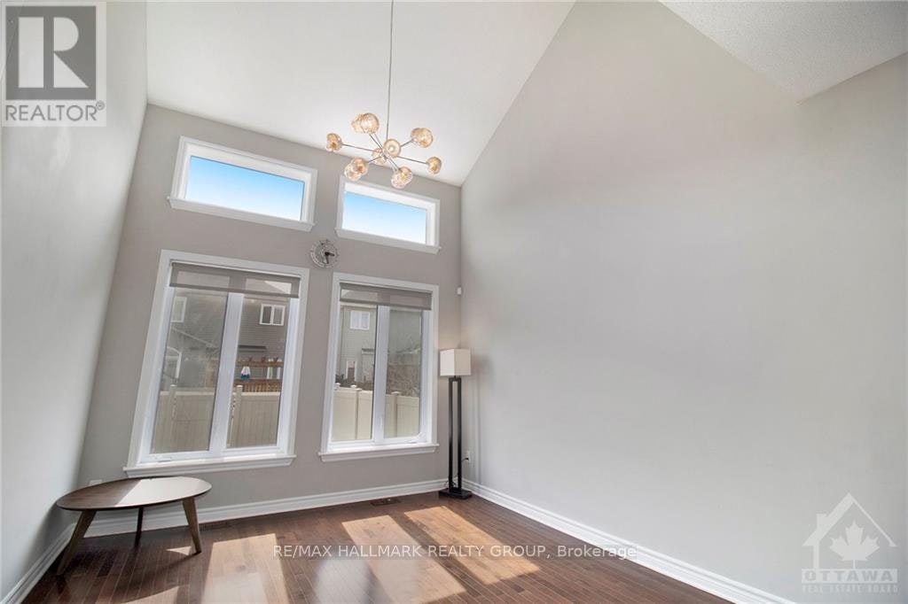 428 Arncliffe Avenue, Ottawa, ON, K2W 0B7 - 12