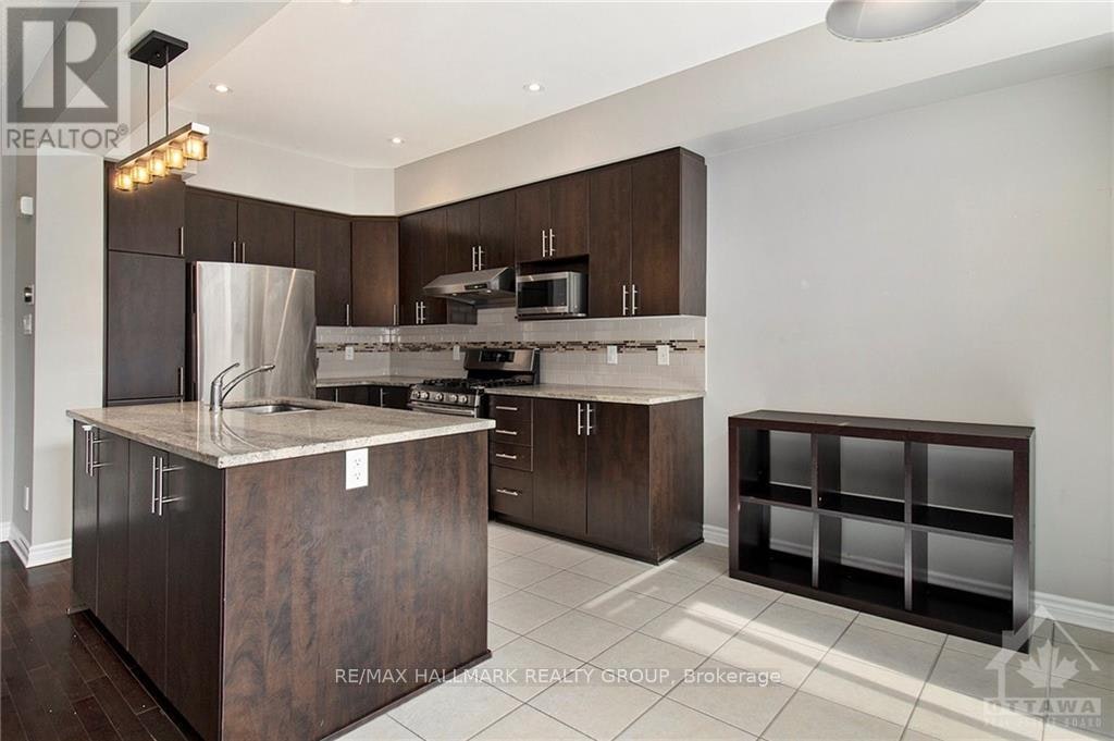 428 Arncliffe Avenue, Ottawa, ON, K2W 0B7 - 8
