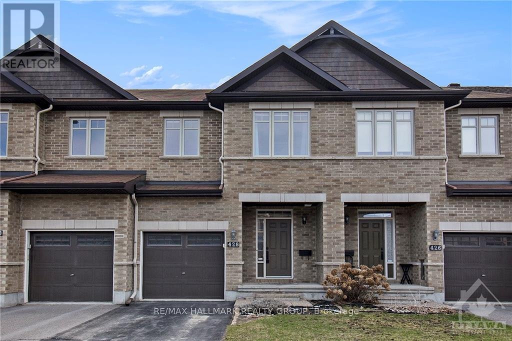 428 Arncliffe Avenue, Ottawa, ON, K2W 0B7 - 2