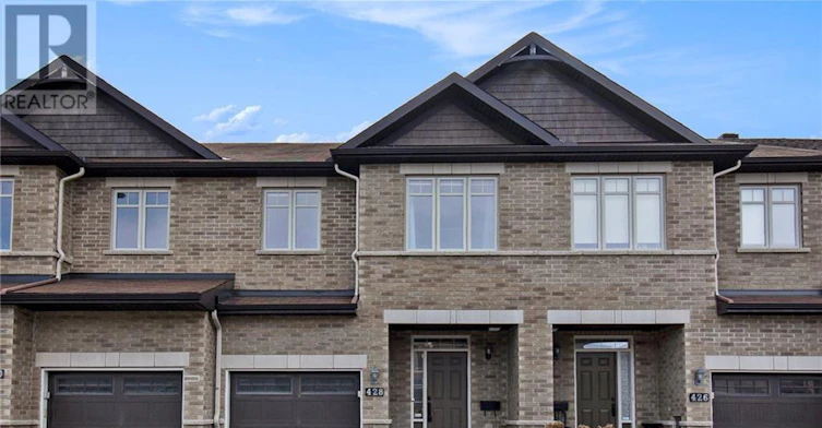 428 Arncliffe Avenue, Ottawa, ON, K2W 0B7 - 2