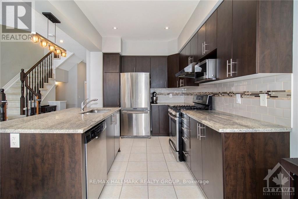 428 Arncliffe Avenue, Ottawa, ON, K2W 0B7 - 7