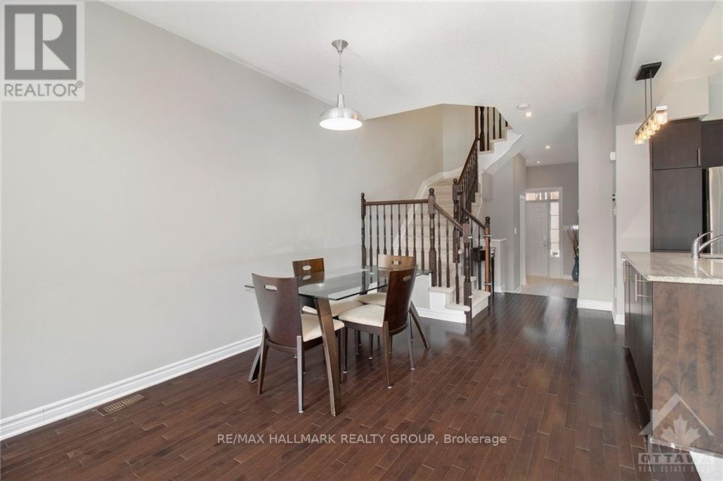 428 Arncliffe Avenue, Ottawa, ON, K2W 0B7 - 5