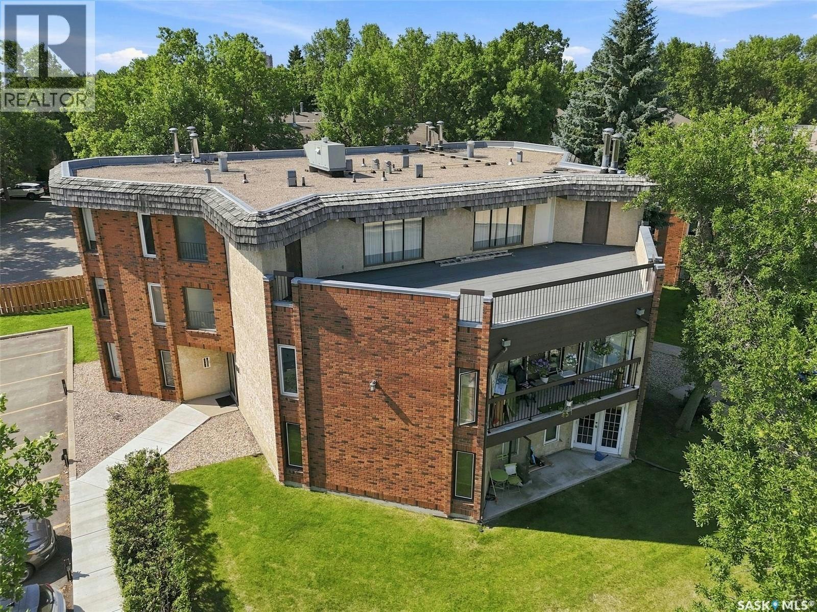 102-431 Tait Court, Saskatoon, SK, S7H 5L3