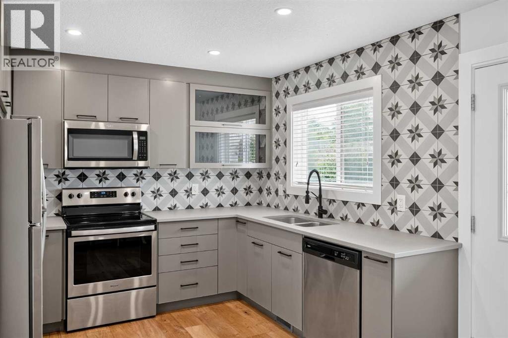 313 Killarney Glen Court SW, Calgary, AB, T3E 7H4