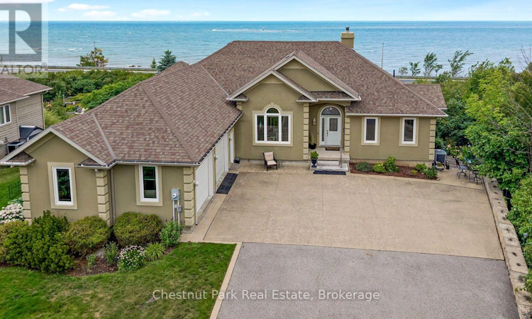 133 Lakeshore Road E