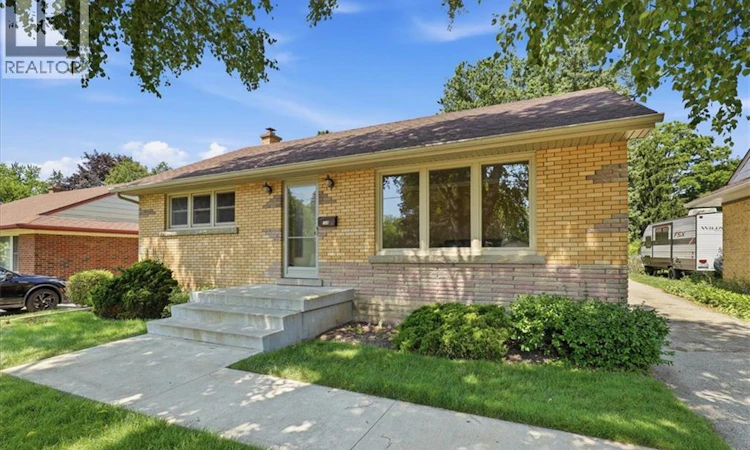 184 Murdock Avenue