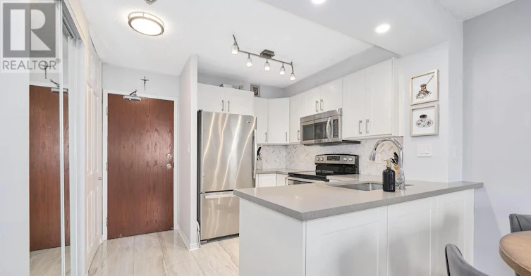 808-1625 Pickering Parkway, Pickering, ON, L1V 6Z6 - 11