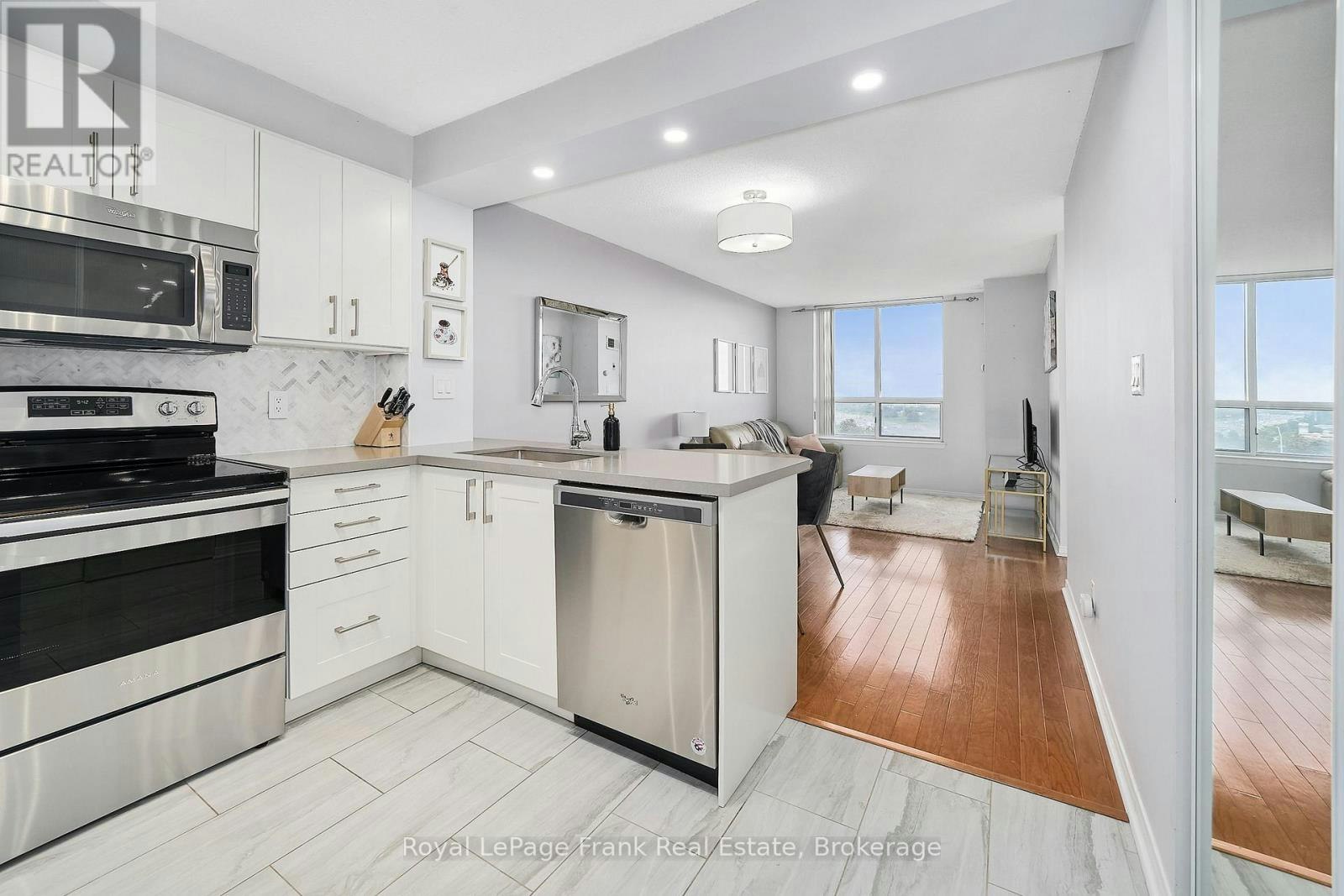 808-1625 Pickering Parkway, Pickering, ON, L1V 6Z6 - 7