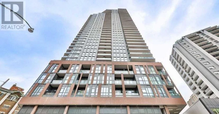 2511-159 Wellesley Street E, Toronto, ON, M4Y 0H5