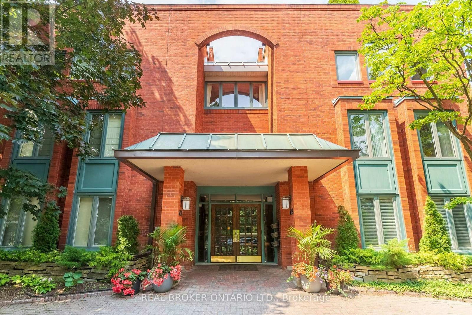 10-405 Laurier Avenue E, Ottawa, ON, K1N 6R4