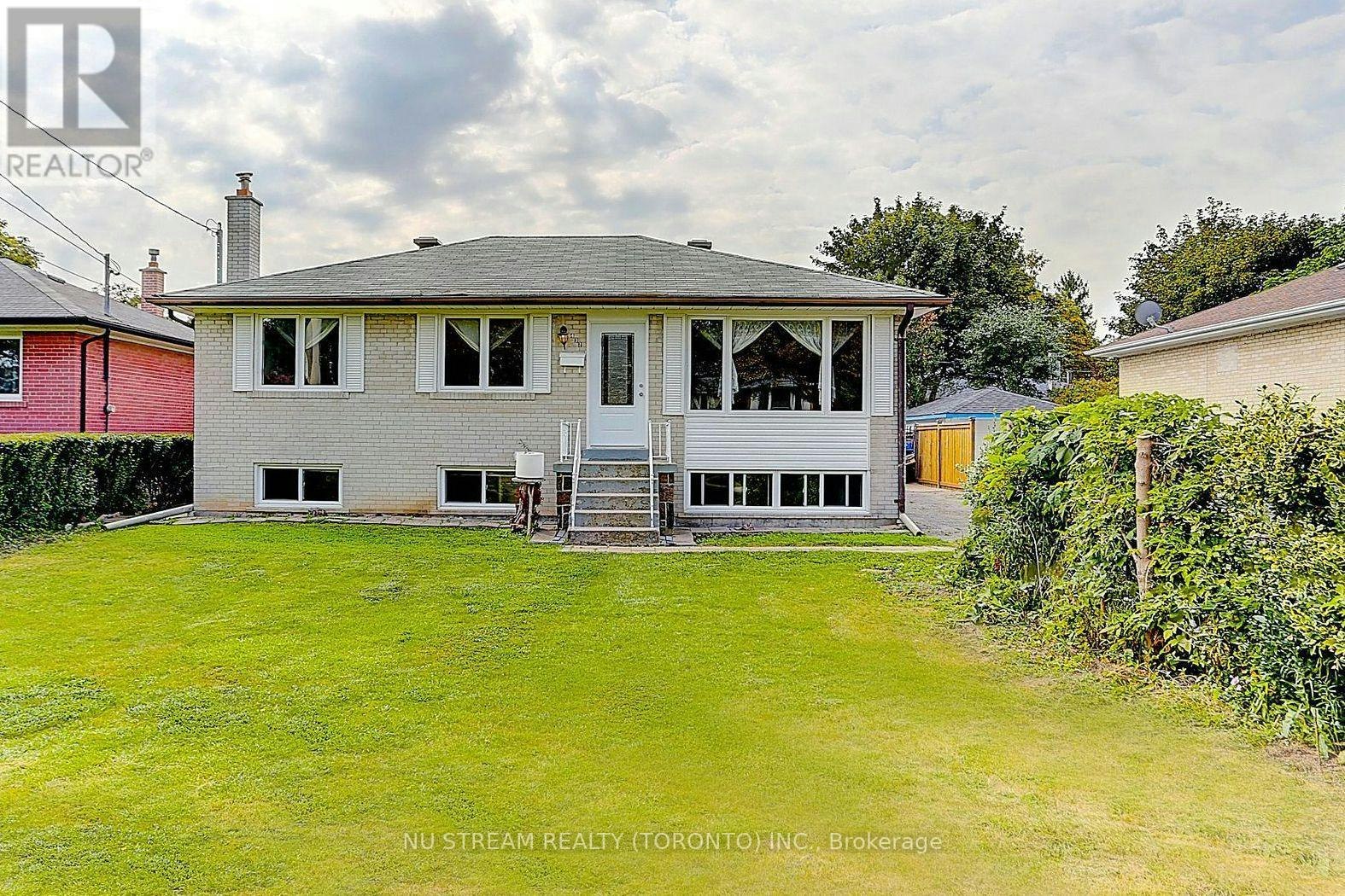 MAIN-432 Crosby Avenue, Richmond Hill, ON, L4C 2S1