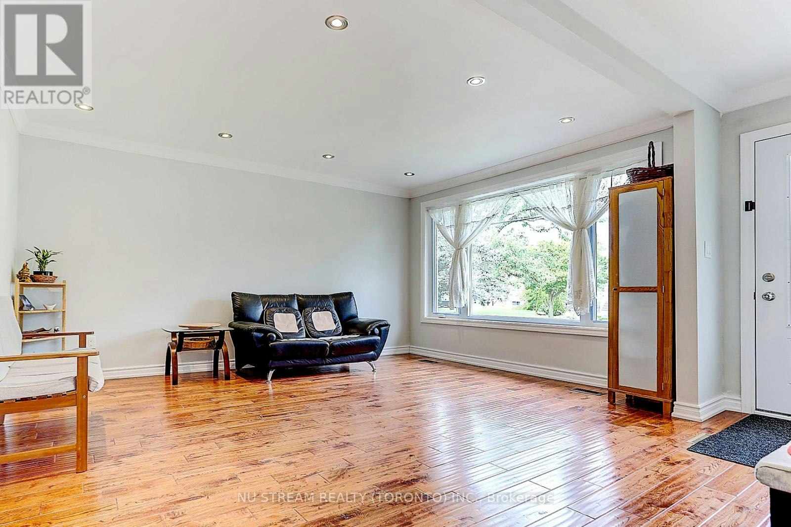 MAIN-432 Crosby Avenue, Richmond Hill, ON, L4C 2S1 - 5