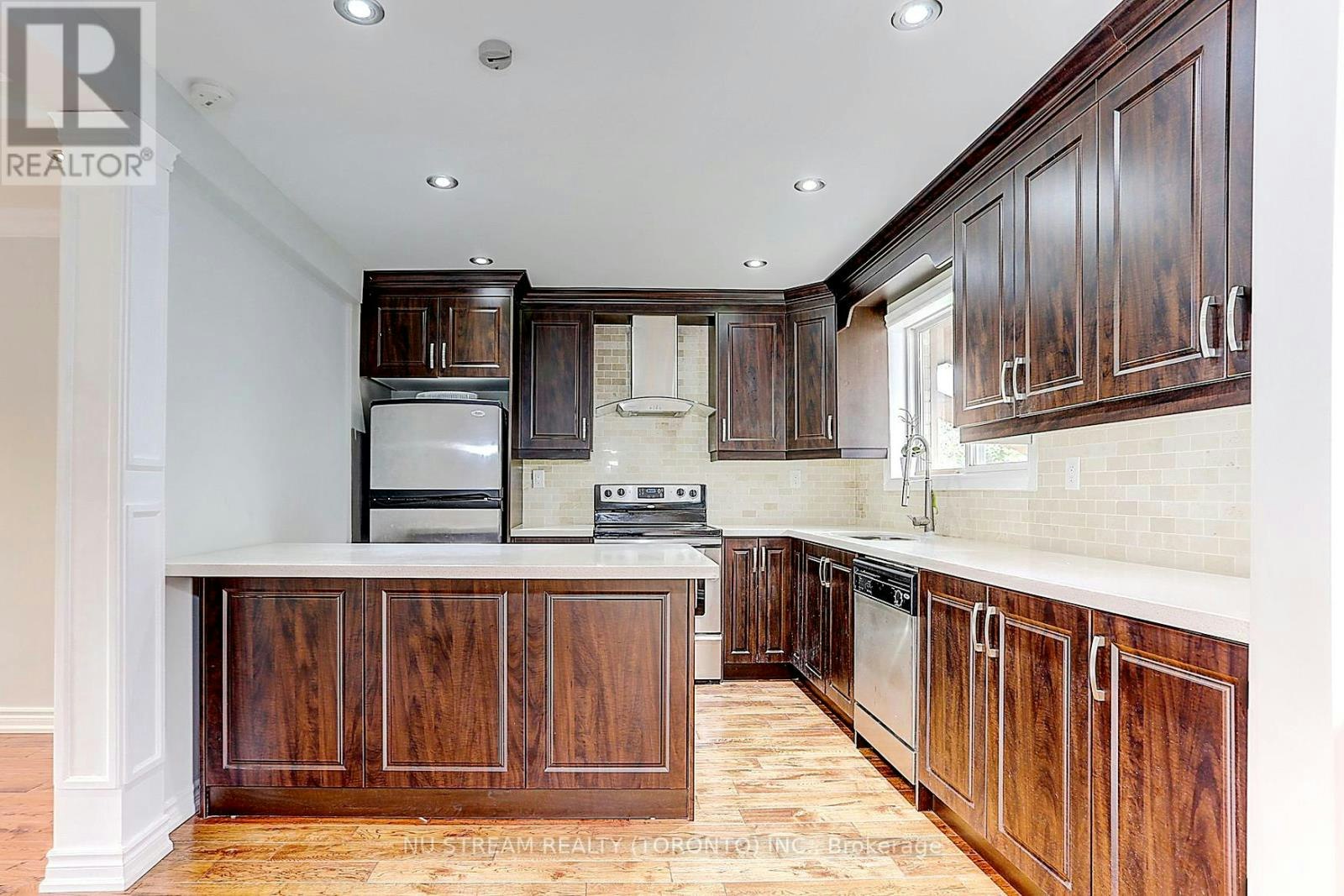 MAIN-432 Crosby Avenue, Richmond Hill, ON, L4C 2S1 - 11