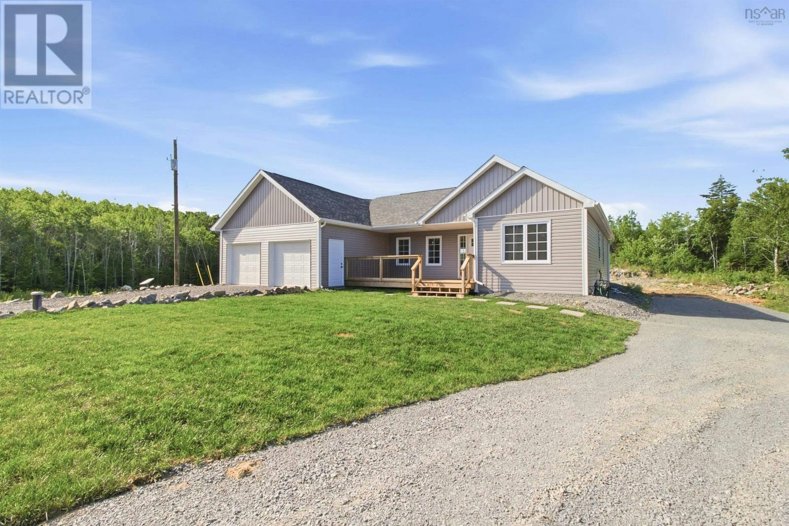 42 Bretton Woods Road, Mount Uniacke, NS, B0N 1Z0