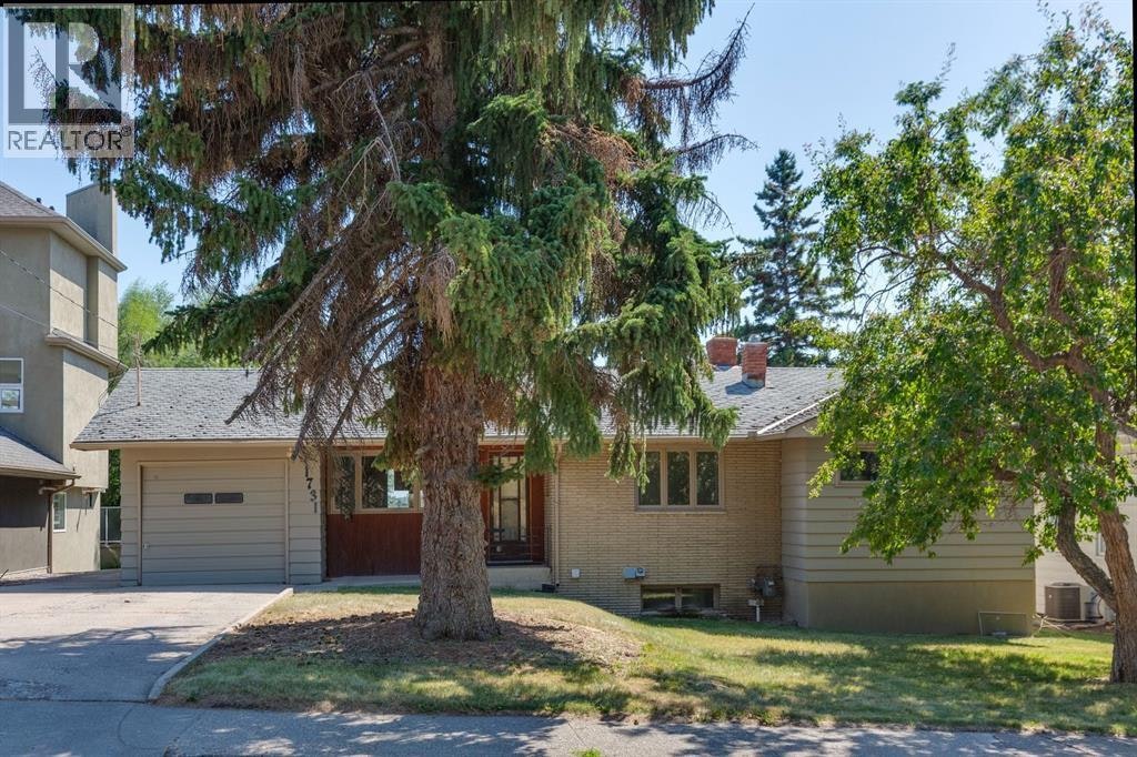 1731 12 Avenue NW, Calgary, AB, T2N 1J3