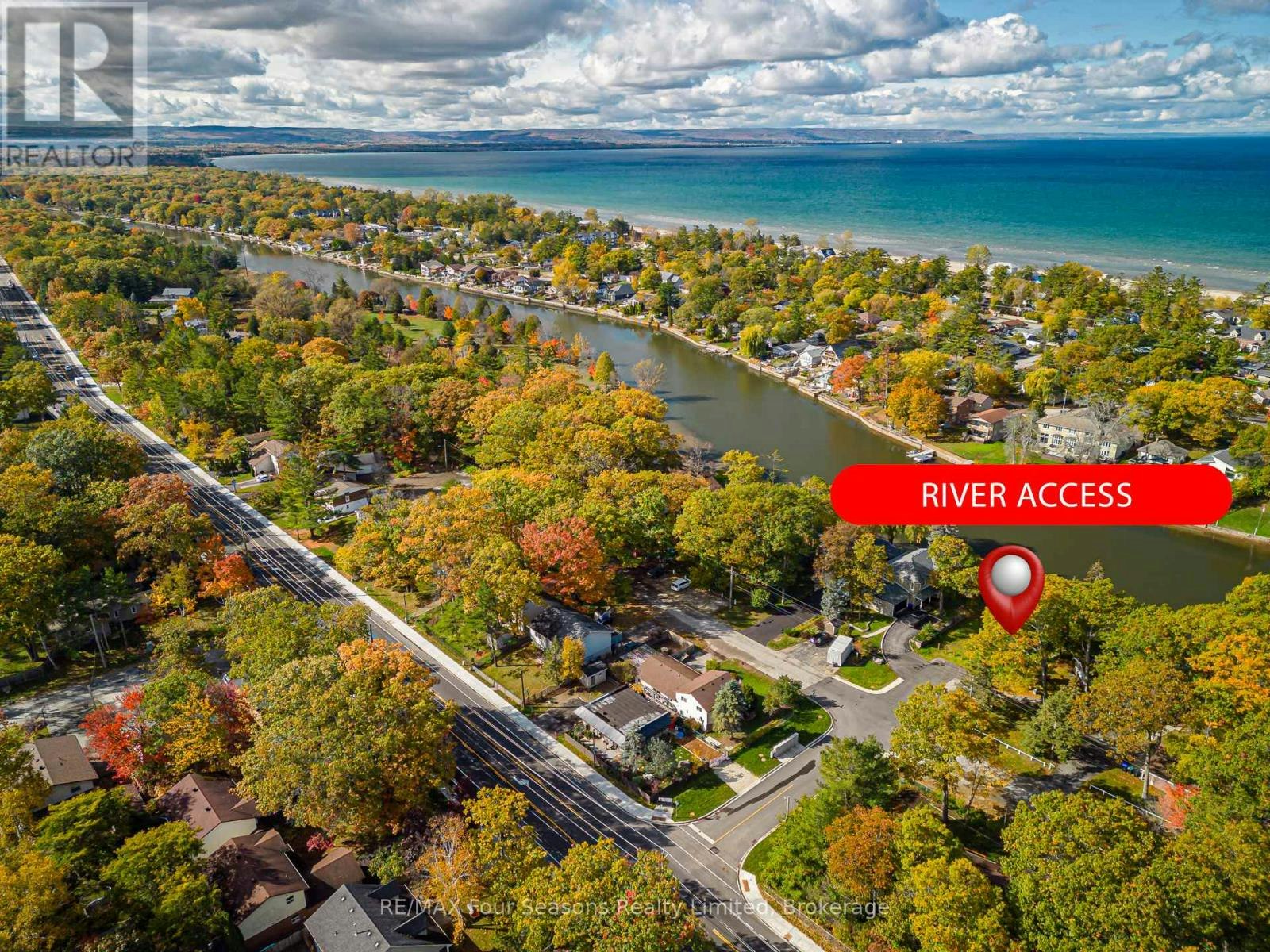 24 Indianola Crescent, Wasaga Beach, ON, L9Z 2W3